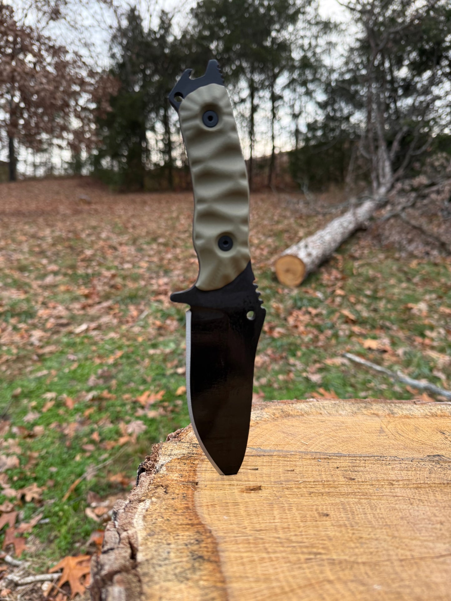 BREACHER Knife